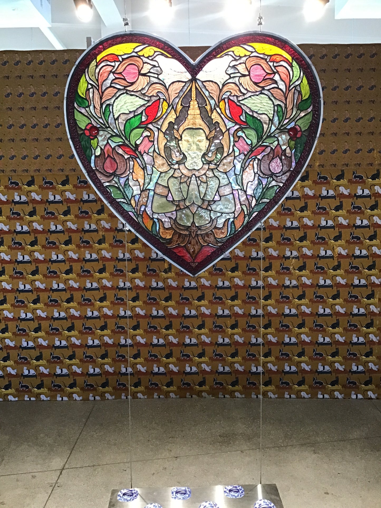 Pre-22 Stained glass "เทพพนม"