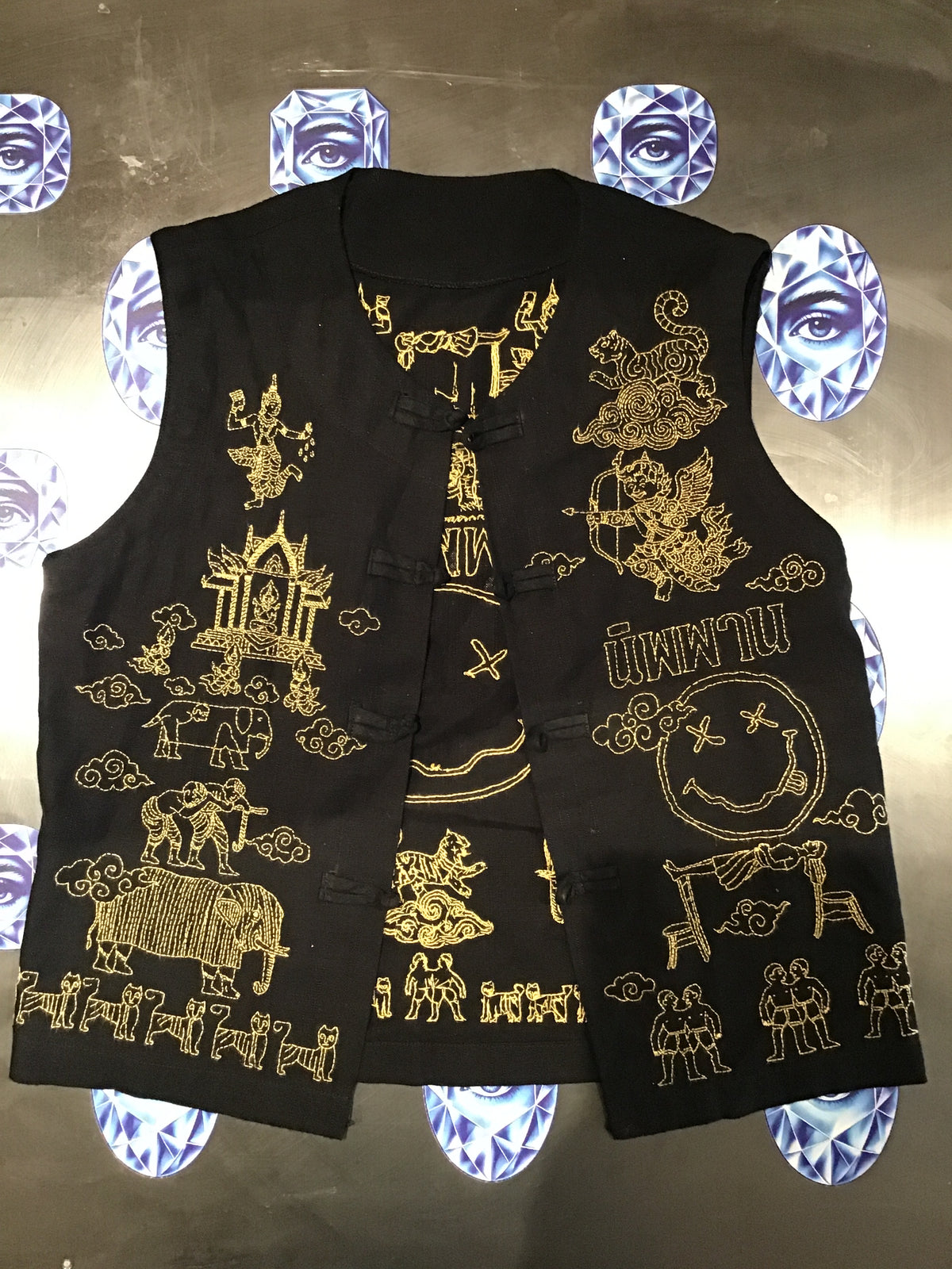 Pre-3 "เสื้อกั๊กนิปปัน"